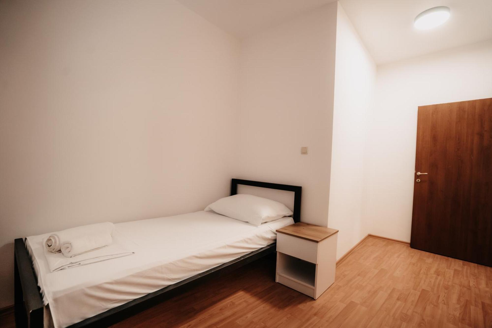 Riverside Apartments Мостар Экстерьер фото